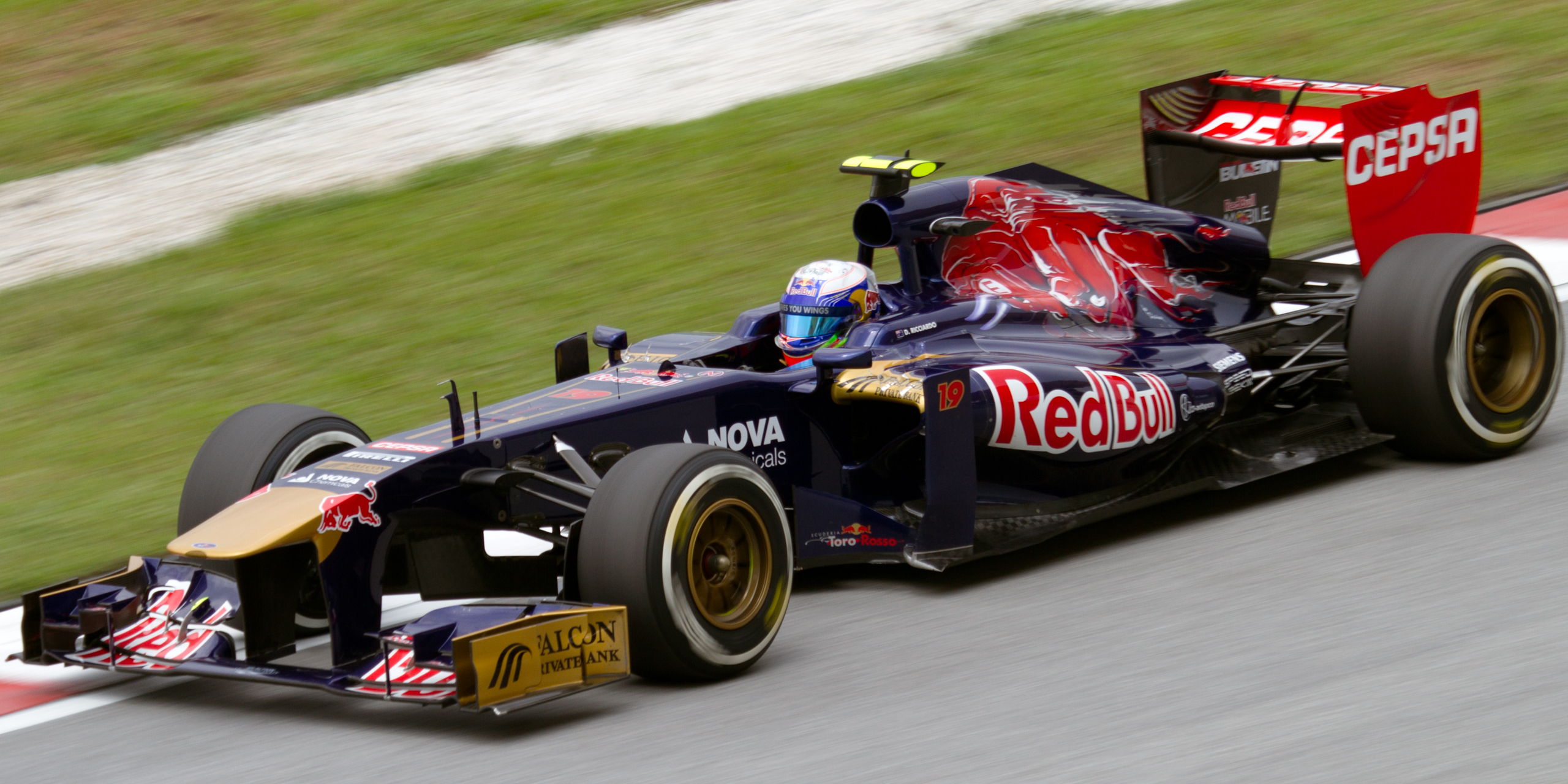 Daniel Ricciardo Toro Rosso 2013