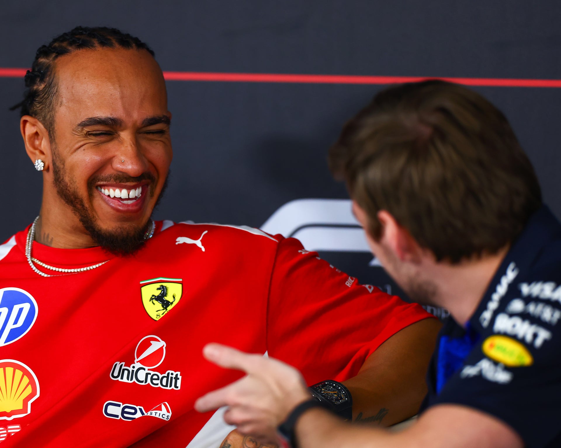 Hamilton 的軟體抱怨，指向 2026 F1 最難解的技術矛盾